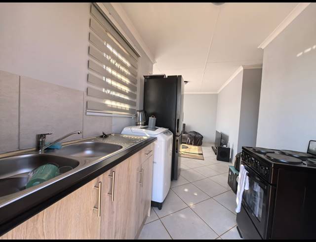 3 BEDROOM HOUSE FOR SALE IN SELCOURT
